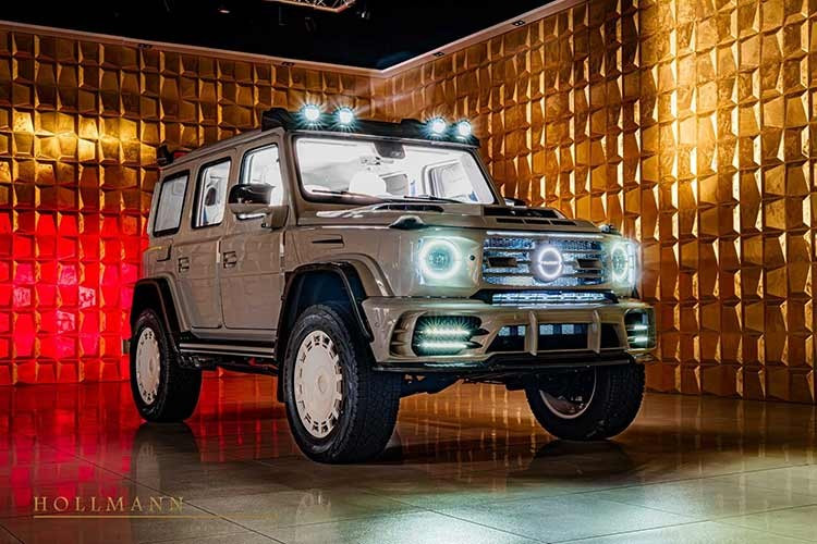 Mansory đã độ nhiều chiếc Mercedes-AMG G63 thế hệ mới trong vài năm qua, tuy nhiên, hầu hết xe thuộc thế hệ thứ hai (W463), tức sản xuất từ 2018 đến 2024, còn phiên bản W465, hay còn gọi là phiên bản nâng cấp, được giới thiệu cách đây gần một năm, rất hiếm.