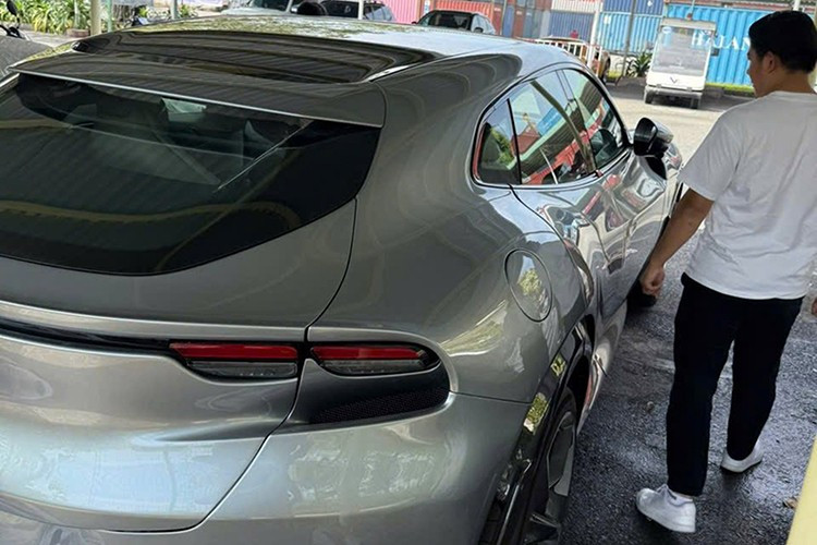 View - "Tóm gọn" Ferrari Purosangue hơn 40 tỷ đầu tiên về Việt Nam | Báo Tri thức và Cuộc sống - TIN TỨC PHỔ BIẾN KIẾN THỨC 24H