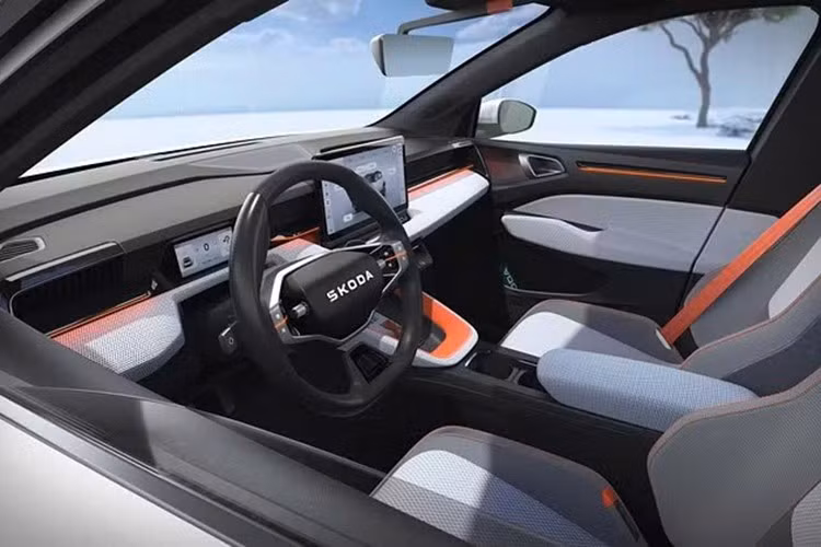 Tính năng sạc không dây cũng đã được xác nhận. Dù có kích thước nhỏ gọn, Skoda khẳng định Epiq đủ chỗ ngồi cho 5 hành khách cùng loạt tiện ích thực dụng như móc treo túi, khoang chứa đồ ngầm dưới sàn và khoang hành lý dung tích 475 lít.