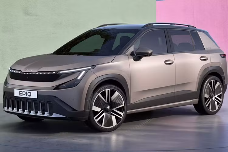 Hình ảnh nội thất chưa được công bố, song nhiều khả năng Epiq sẽ chia sẻ khoang lái với Volkswagen ID. Cross. Xe dự kiến có bảng đồng hồ kỹ thuật số 11 inch kết hợp màn hình giải trí trung tâm 13 inch, cùng các nút bấm cơ học và vòng xoay cảm ứng để thao tác trực quan.