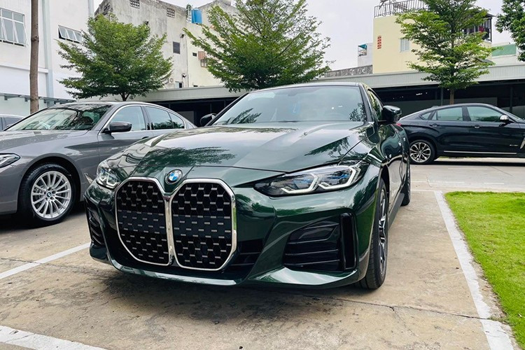 Một số dòng khác cũng có mức khuyến mại lớn. 430i Gran Coupe và 530i M Sport LCI đang được giảm khoảng 300 triệu đồng. Các mẫu Z4, X4 và X6 nhận ưu đãi tiền mặt gần 180 triệu đồng. Riêng phân khúc hiệu suất cao BMW M gồm M2, M3, M4 và XM được giảm tới 650 triệu đồng.