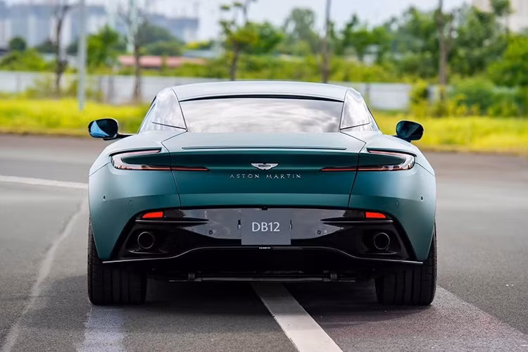 Đây là dòng xe hướng đến nhóm khách hàng đặc biệt – những người yêu thích sự lịch lãm, kín đáo và đẳng cấp, trái ngược với hình ảnh phô trương, cơ bắp của các mẫu siêu xe đường đua như Ferrari, Lamborghini hay McLaren.