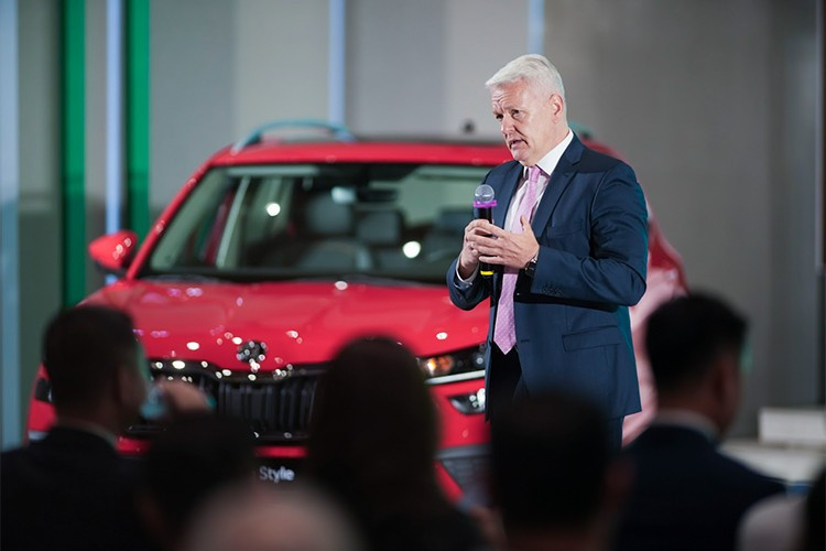 Năm 2022, Tập đoàn Thành Công chính thức ký kết hợp tác chiến lược với Skoda Auto, đưa Việt Nam trở thành mắt xích trong chiến lược toàn cầu hóa của hãng xe đến từ châu Âu. Tuyên ngôn thương hiệu tại thị trường Việt Nam được giới thiệu với khẩu hiệu: “Let’s Explore – Sống khám phá, Chuẩn chất Âu.”