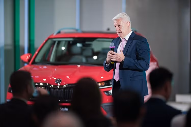 Năm 2022, Tập đoàn Thành Công chính thức ký kết hợp tác chiến lược với Skoda Auto, đưa Việt Nam trở thành mắt xích trong chiến lược toàn cầu hóa của hãng xe đến từ châu Âu. Tuyên ngôn thương hiệu tại thị trường Việt Nam được giới thiệu với khẩu hiệu: “Let’s Explore – Sống khám phá, Chuẩn chất Âu.”