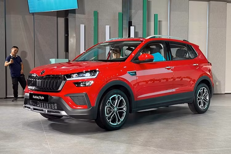 Tháng 2/2023, dự án Nhà máy sản xuất ô tô Thành Công Việt Hưng được khởi công tại Khu công nghiệp Việt Hưng, tỉnh Quảng Ninh. Sau 25 tháng xây dựng, lắp đặt thiết bị và kiểm nghiệm theo tiêu chuẩn kỹ thuật của Skoda, nhà máy chính thức đi vào vận hành từ ngày 26/3/2025 với công suất thiết kế đạt 120.000 xe/năm.