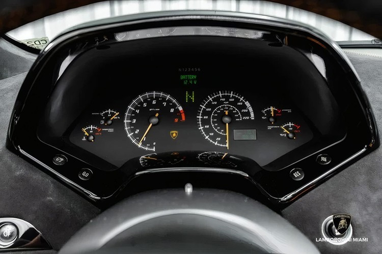 View - Ngắm "bò mộng" Lamborghini Murcielago LP650-4 Roadster cuối cùng | Báo Tri thức và Cuộc sống - TIN TỨC PHỔ BIẾN KIẾN THỨC 24H