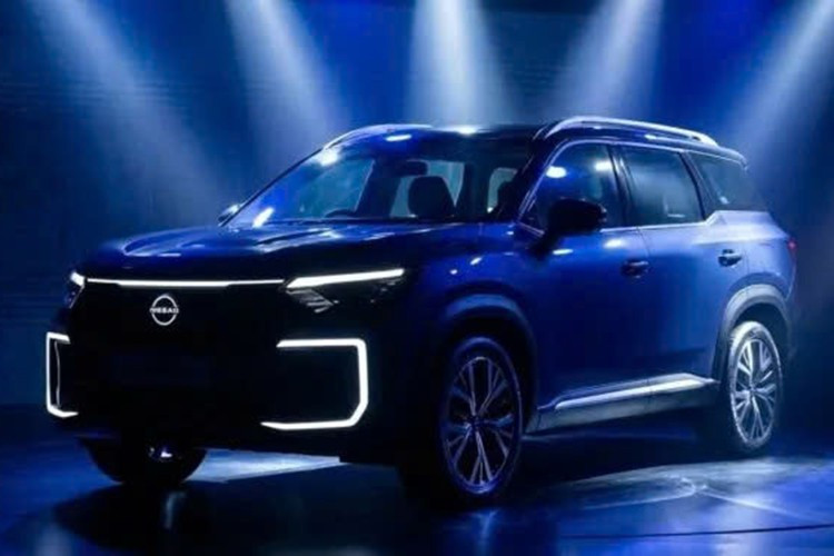 Nissan đang đẩy mạnh thâm nhập vào các thị trường mới nổi với Gravite, một mẫu xe minivan cỡ nhỏ 7 chỗ ngồi được thiết kế dành riêng cho các gia đình ở quốc gia đang phát triển có ngân sách eo hẹp.