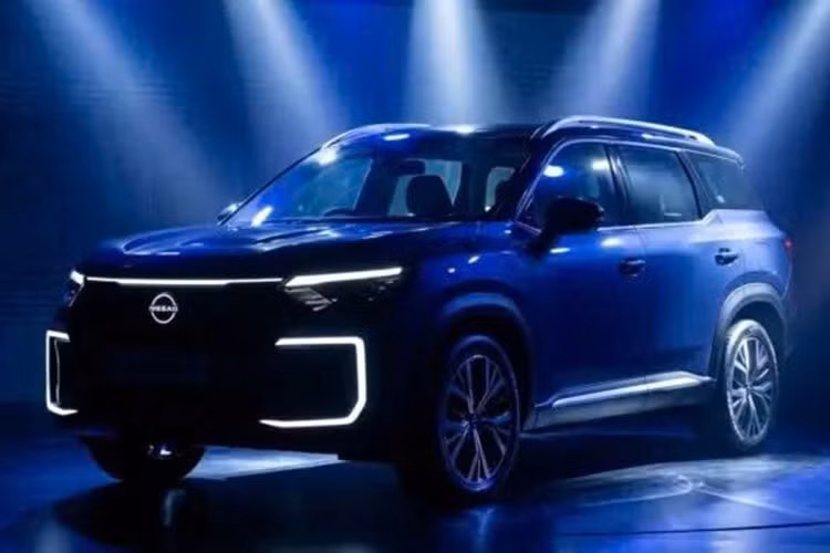 Nissan đang đẩy mạnh thâm nhập vào các thị trường mới nổi với Gravite, một mẫu xe minivan cỡ nhỏ 7 chỗ ngồi được thiết kế dành riêng cho các gia đình ở quốc gia đang phát triển có ngân sách eo hẹp.