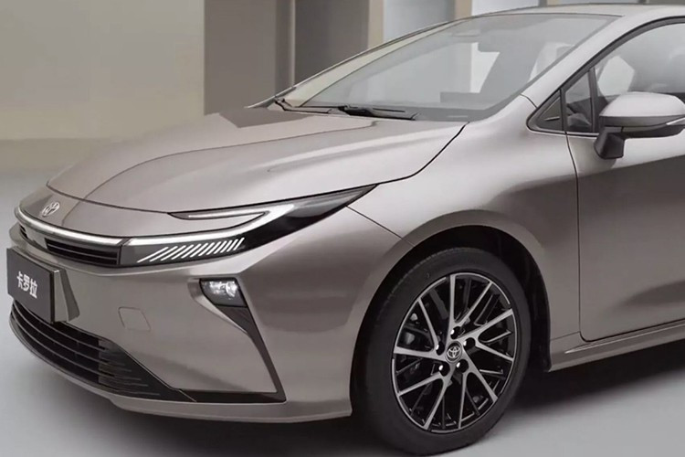 Động cơ hút khí tự nhiên 2.0L, công suất 170 mã lực.