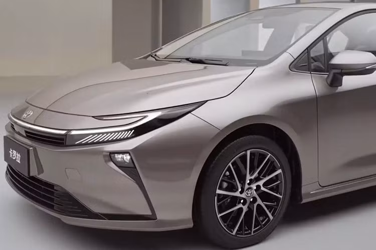 Động cơ hút khí tự nhiên 2.0L, công suất 170 mã lực.