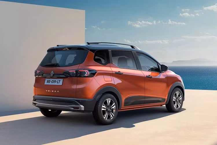 Dưới nắp ca-pô, Gravite dự kiến ​​sẽ trang bị động cơ xăng 1.0 lít sản sinh công suất 71 mã lực và mô-men xoắn 96Nm. Sức mạnh có thể sẽ được truyền đến bánh trước thông qua hộp số sàn 5 cấp hoặc hộp số tự động AMT 5 cấp, tương tự như cấu hình của Renault.