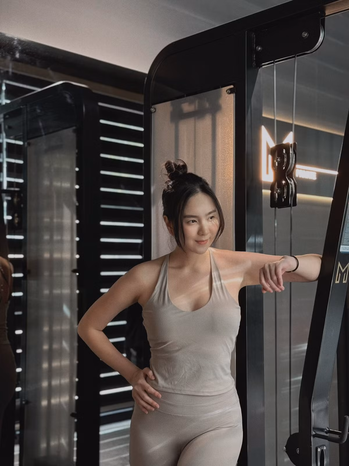 Nhờ kết hợp tập luyện và duy trì chế độ ăn khoa học, MC Mai Ngọc từng thành công giảm được 8kg trong vòng hơn 2 tuần khiến các mẹ bỉm vô cùng ngưỡng mộ.