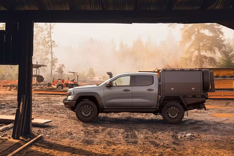 Tại thị trường Úc, Ford Ranger Super Duty XLT có giá bán từ 99.990 AUD (khoảng 65.600 USD). Phiên bản Pick-Up Double Cab tiêu chuẩn có giá 93.990 AUD (tương đương 61.600 USD), trong khi bản thấp nhất là Single Cab-Chassis có giá từ 82.990 AUD (khoảng 54.400 USD).