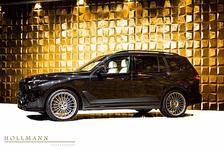Chiếc xe Alpina XB7 trong bài viết này hiện đang có giá thách cưới 221.935 Euro, tương đương 257.320 đô la. Như vậy, chiếc xe này đắt gần gấp đôi một chiếc xe SUV hạng sang BMW X7 bản tiêu chuẩn mới "đập hộp".