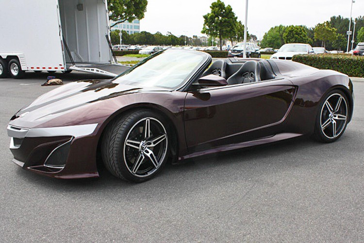 Với sự hiếm có và mối liên hệ với Marvel, rất có thể chiếc siêu xe Acura NSX được thiết kế riêng, cùng với bản chất mui trần, sẽ được bán với giá rất cao tại cuộc đấu giá vào năm tới.