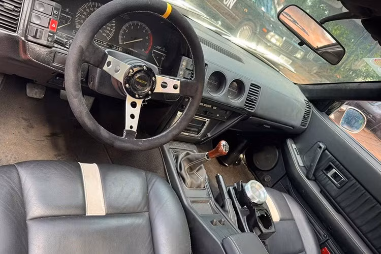 Khung gầm Z31 được giới thiệu lần đầu tiên tại Nhật Bản vào ngày 16 tháng 9 năm 1983, với tên gọi Fairlady Z. Được thiết kế bởi Kazumasu Takagi và nhóm phát triển của ông, Z31 đã cải thiện tính khí động học và tăng công suất so với phiên bản tiền nhiệm, 280ZX.