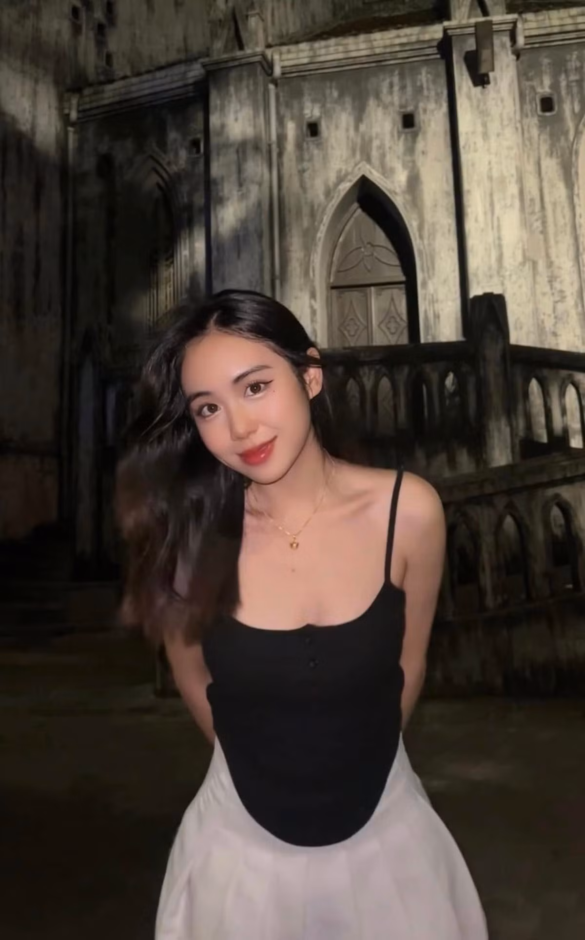 Maysaa hiện đang học tập ở Việt Nam. Cô nàng có khả năng giao tiếp trôi chảy bằng tiếng Việt.