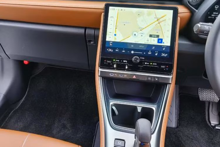 Được biết, Lexus sẽ không phân phối mẫu xe này theo hình thức thông thường. Người dùng tại Nhật Bản muốn sở hữu LBX Morizo RR Original Edition phải đăng ký tham gia rút thăm ngẫu nhiên để có cơ hội đặt mua, cho thấy mức độ giới hạn và độc quyền của phiên bản này.