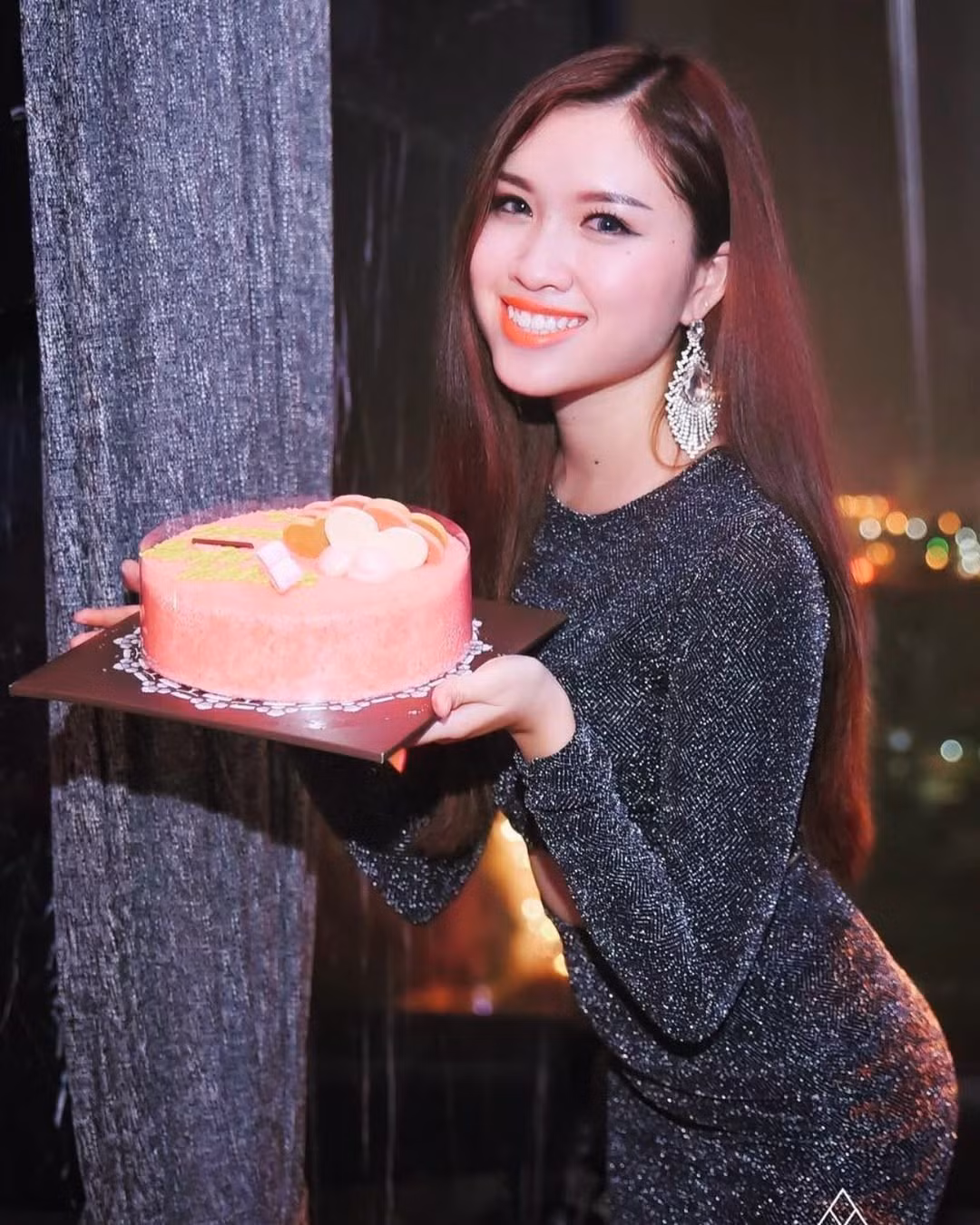 Bên cạnh đó, nữ MC còn đảm nhận vai trò Đại sứ tình nguyện cho chương trình “Xuân Tình nguyện 2026: Về miền ban trắng”, góp phần hỗ trợ trẻ em vùng cao.