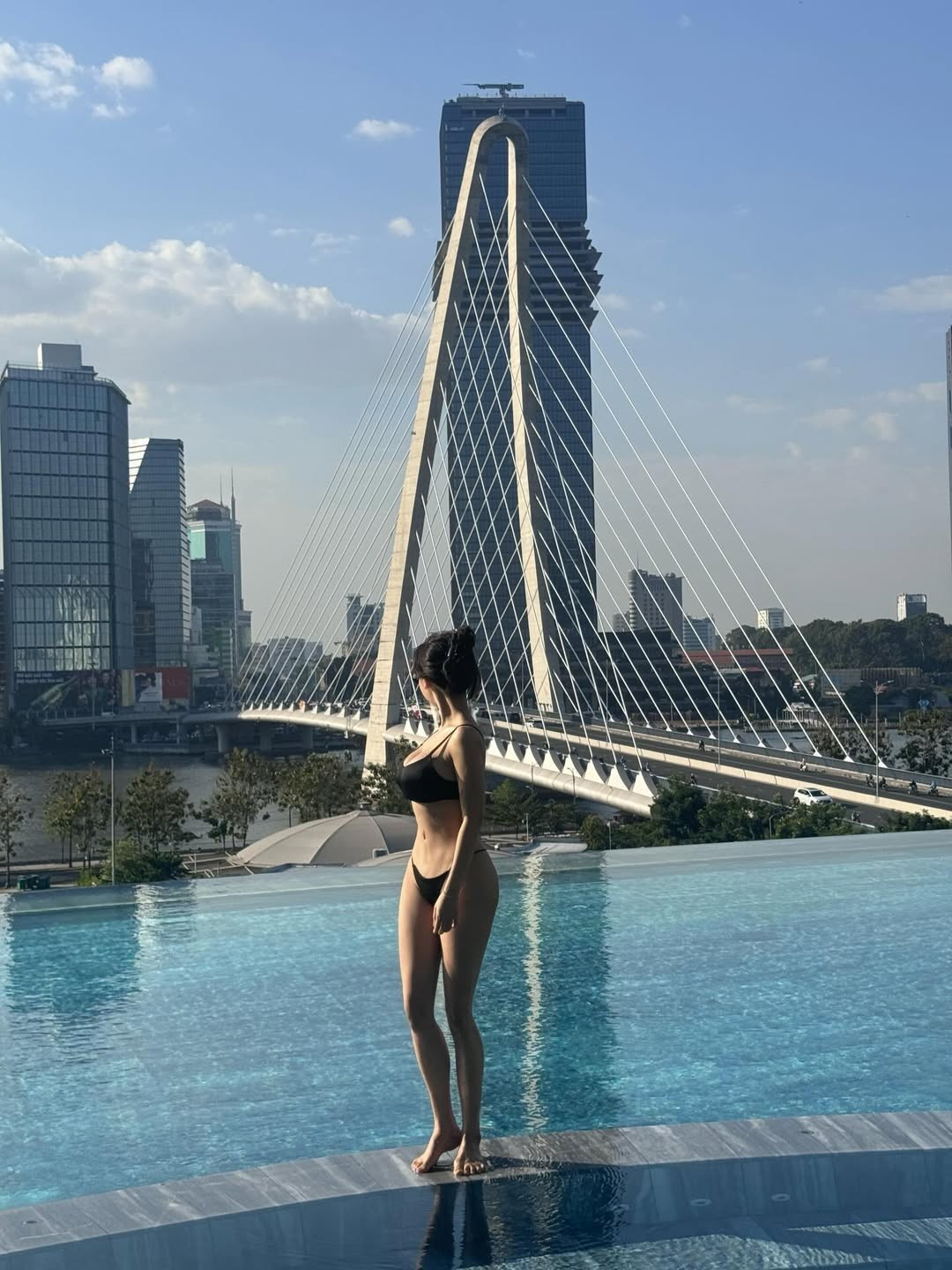 View - Người đẹp Quyên Qui táo bạo khoe body “miễn chê” trong bộ bikini | Báo Tri thức và Cuộc sống - TIN TỨC PHỔ BIẾN KIẾN THỨC 24H