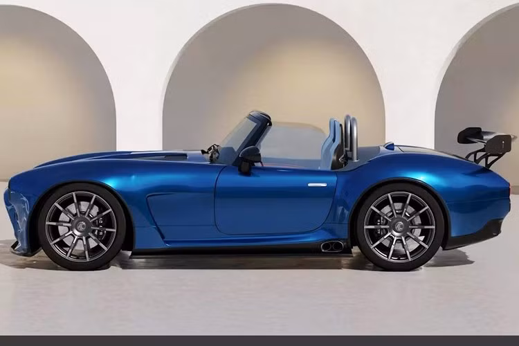 Xe kết hợp thiết kế biểu tượng của Cobra với hiệu suất đỉnh cao của một siêu xe và AC dự kiến chỉ sản xuất giới hạn chỉ 25 chiếc GT SuperSport. Lần đầu tiên trên một mẫu xe hiện đại dựa trên AC Cobra , GT SuperSport sở hữu cánh gió sau cố định cỡ lớn, giúp bánh sau bám đường tốt hơn.