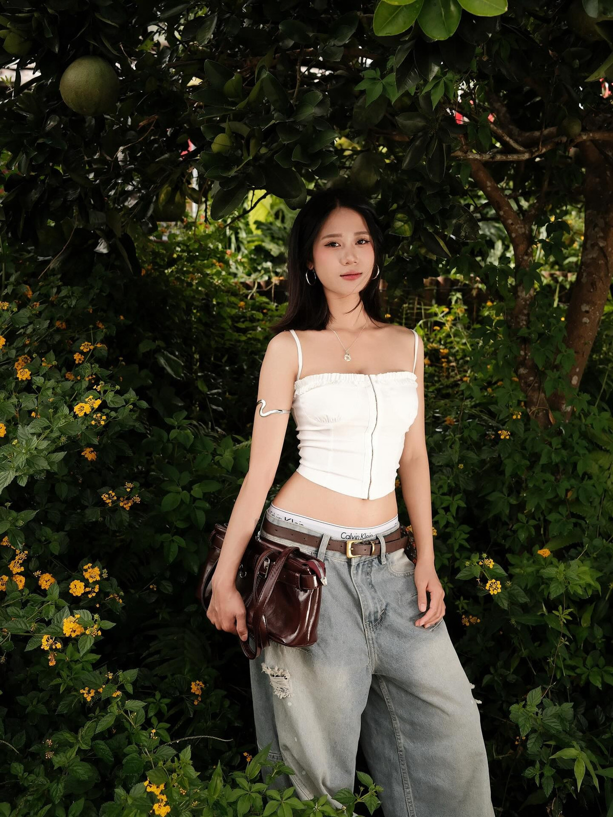 Hiện tại, Phanh Nè vẫn duy trì hoạt động trên TikTok với phong cách gần gũi, hài hước, tập trung vào năng lượng tích cực thay vì drama. Với bộ ảnh mới này, cô nàng tiếp tục nhận được sự ủng hộ lớn từ phía CDM, và mong rằng sẽ tiếp tục ra mắt thêm nhiều sản phẩm ấn tượng hơn nữa trong tương lai.