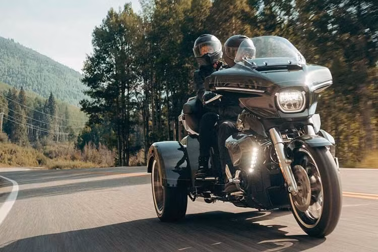 Những mẫu xe thuộc bộ sưu tập Harley-Davidson Liberty Edition kỷ niệm 250 năm độc lập Mỹ không phải là cuộc cách mạng về công nghệ, nhưng là một lời nhắc rất rõ ràng về DNA của hãng với châm ngôn: tự do, di sản và cá tính.