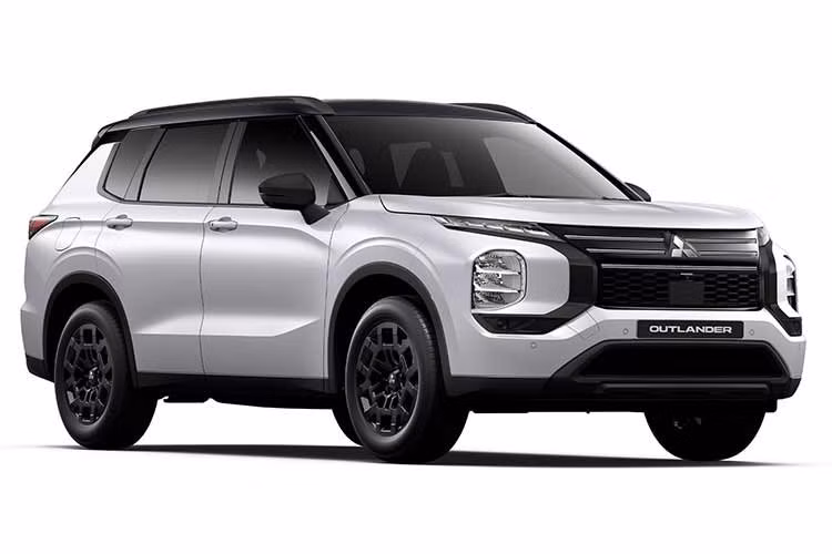 Cùng thời điểm, Mitsubishi cũng mở rộng cấu hình 5+2 chỗ ngồi cho bản Outlander ES 2WD – trước đây chỉ bán cho khách hàng doanh nghiệp. Giờ đây, người dùng cá nhân tại Úc cũng có thể sở hữu phiên bản này với giá khởi điểm từ 42.540 AUD (khoảng hơn 748 triệu đồng).