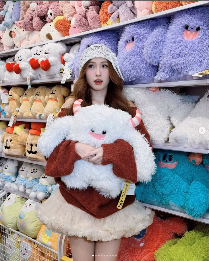 Sự năng động trong cả nghệ thuật lẫn kinh doanh giúp hình ảnh của Thanh Mèo thêm phần đa dạng.