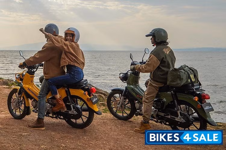 Hệ thống phun xăng điện tử PGM-FI giúp xe vận hành êm ái. Xe có thể đạt tốc độ tối đa 80 km/h và tiêu thụ chỉ 1,46 lít/100 km. Bình xăng 4,1 lít cho phạm vi di chuyển gần 280 km.