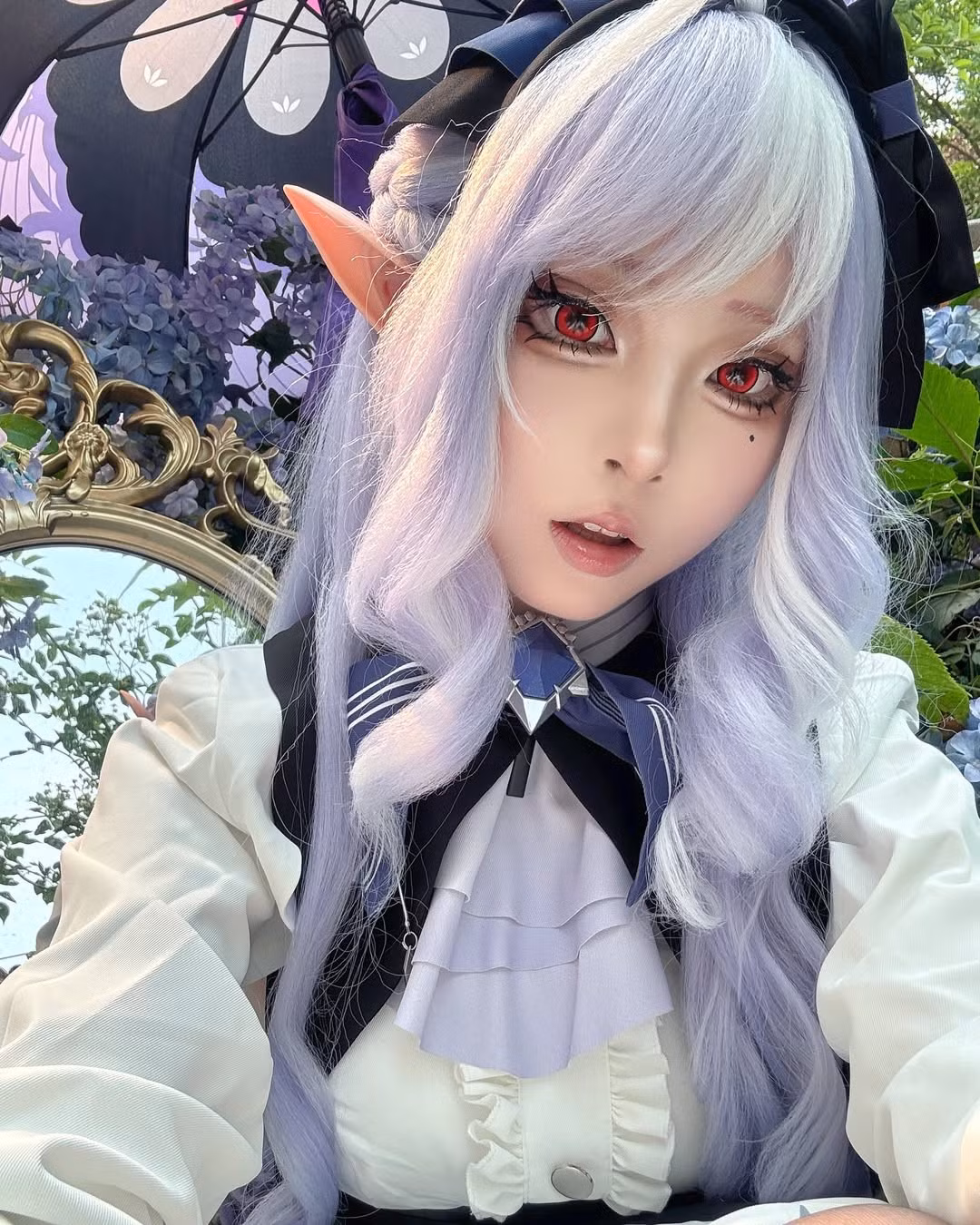 Từ việc lựa chọn trang phục, makeup, tạo dáng cho đến việc đứng hàng giờ dưới thời tiết nắng nóng hoặc giữa thiên nhiên để chụp ảnh... những mỹ nhân như yush_coser thường phải chịu không ít khó khăn phía sau hậu trường