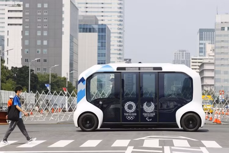 Đây là lần đầu tiên mẫu xe Toyota e-Palette 2026 chạy điện đặc biệt này được thương mại hóa tại thị trường nội địa Nhật Bản, sau nhiều năm chỉ dừng lại ở dạng concept và nguyên mẫu.