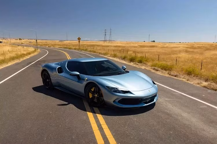 Người mua Ferrari thường không liên tưởng đến việc mất giá của "ngựa chồm", nhưng chiếc Ferrari 296 GTB 2022 này là một lời nhắc nhở rằng ngay cả những sáng tạo mới nhất của Maranello cũng không tránh khỏi tình trạng này.