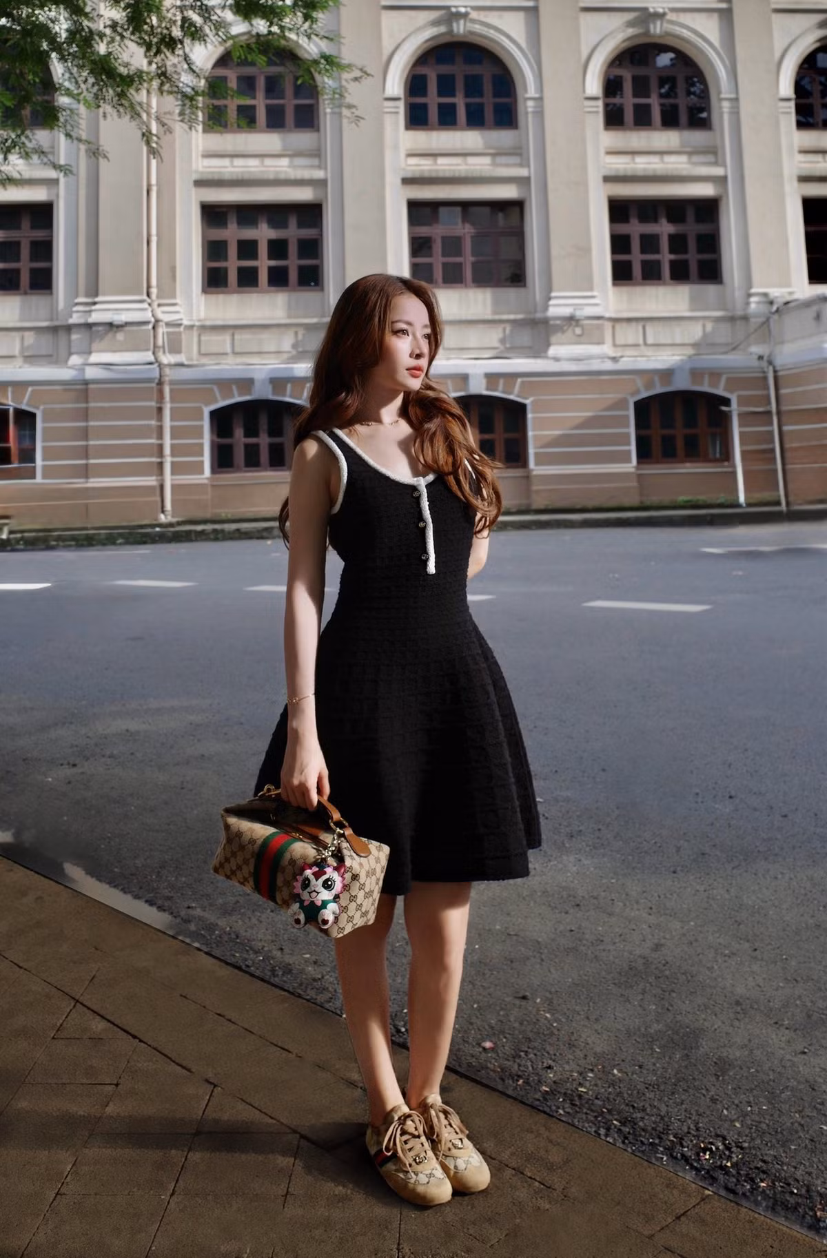 Những năm tiếp theo, Chi Pu tiếp tục lấn sân điện ảnh với các phim như Hương Ga, Thần Tượng, Chung cư ma, Yêu… và giành giải “Nghệ sĩ mới châu Á” năm 2016.