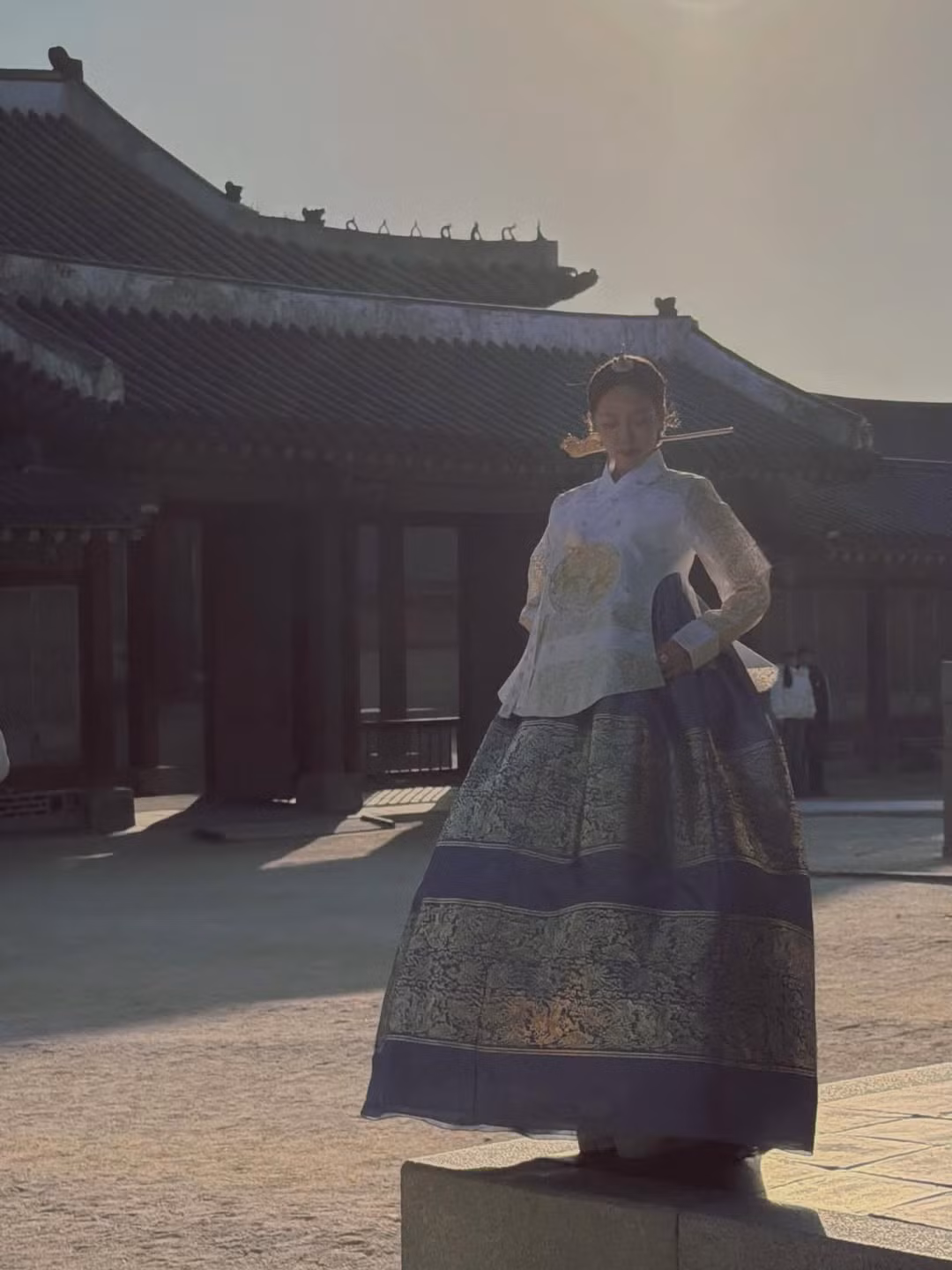 Không chỉ gây ấn tượng bởi nhan sắc, Phương Ly còn là giọng ca đặc biệt của Vpop nhờ phong cách âm nhạc trẻ trung, bắt tai cùng hình ảnh được xây dựng chỉn chu suốt nhiều năm.