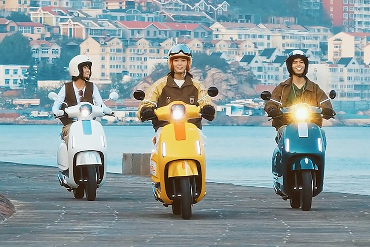 Hiện tại, giá bán chính thức của Honda Wuyang Honda NWF125 2025 vẫn chưa được công bố, nhưng mức giá khuyến mại khởi điểm tại thời điểm ra mắt là 9.980 NDT (tương đương khoảng 36,4 triệu đồng).