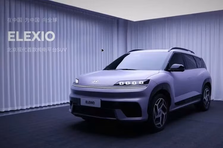 Hyundai Elexio là mẫu SUV điện hoàn toàn mới, đã lần đầu tiên ra mắt thị trường Trung Quốc vào hồi tháng 5/2025. Đến nay, liên doanh Beijing Hyundai mới chính thức công bố hình ảnh nội thất của mẫu xe này.
