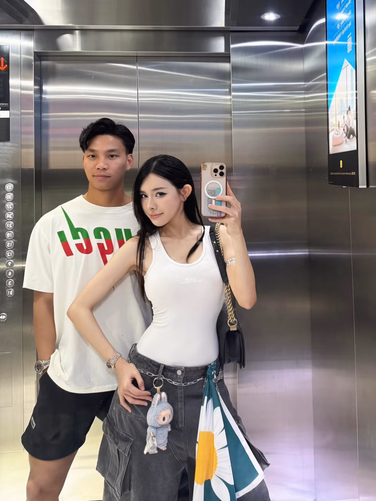 Văn Thanh cùng bạn gái đi xem G-Dragon, ảnh do cô nàng tự đăng trên trang cá nhân