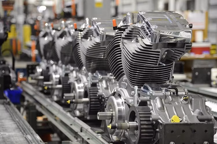 Zeitz cho biết Sprint sẽ dần thoát khỏi định hướng thiết kế "trưởng thành" (hay già cỗi) của thương hiệu. Ngoài ra, hãng cũng có kế hoạch giới thiệu một mẫu cruiser khác chưa được đặt tên bên cạnh Sprint.