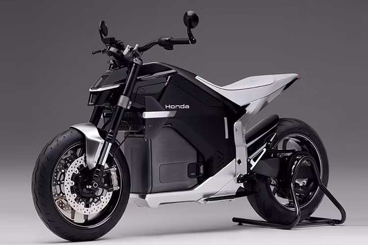 Thiết kế xe hướng đến sự mạnh mẽ, gọn gàng và mang đậm dấu ấn công nghệ cao. Phần đầu xe nổi bật với cụm đèn pha LED sắc sảo kết hợp dải đèn ban ngày góc cạnh, tạo cảm giác như một "chiến binh đường phố" tương lai.