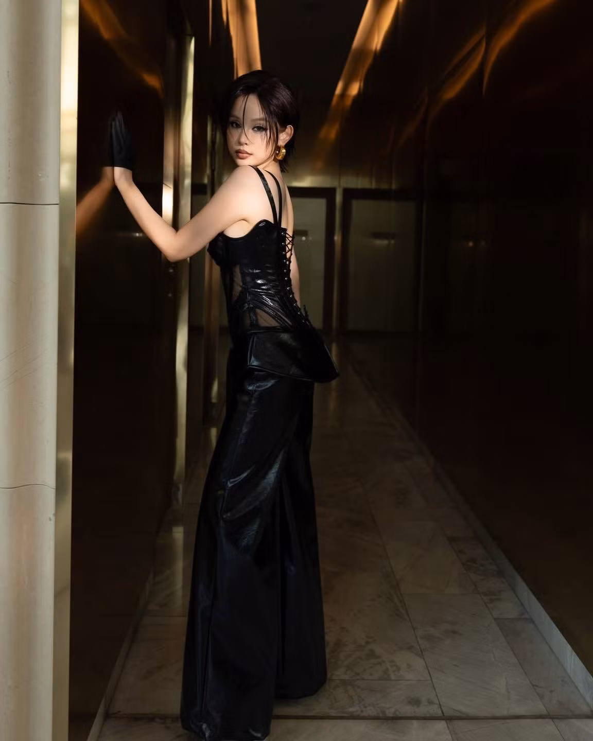 Ngoài căn hộ kể trên, Huyền Baby còn nắm trong nay một bất động sản khác giá trị vượt ngưỡng 5 triệu USD (tương đương 120 tỉ đồng).