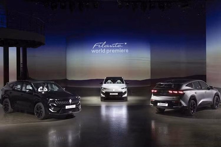 Hyundai và Kia đã thống trị các thị trường ôtô lớn trên thế giới, đặc biệt là thị trường châu Âu trong một thời gian rất dài, và giờ Renault không muốn đứng yên nên đã nhanh chóng tung ra Filante 2026, chiếc SUV hybrid. Trên thực tế, Renault dường như đã sẵn sàng tiến vào thị trường Hàn Quốc với điều mà họ gọi là sự trở lại đầy tham vọng vào phân khúc xe cao cấp.