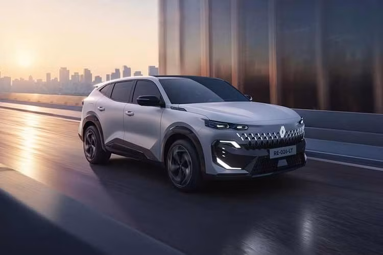 Hãng xe cho biết mẫu crossover Renault Filante sẽ có mặt tại Hàn Quốc vào tháng 3/2026, và sẽ đến các thị trường khác mà tôi đã đề cập vào đầu năm 2027. Hiện tại xe có ba phiên bản: Techno, Iconic và Esprit Alpine, cũng là phiên bản ra mắt. Hiện hãng xe Pháp chưa có thông tin về giá cả tại thời điểm này.