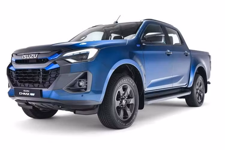 Isuzu đã chính thức công bố giá bán chi tiết cho mẫu bán tải thuần điện D-Max EV tại Thái Lan với giá bán 1,591 triệu baht (tương đương 1,28 tỷ đồng). Mẫu xe được sản xuất tại nhà máy Samrong (Thái Lan) và đi kèm gói bảo dưỡng định kỳ trong 5 năm hoặc 100.000 km.