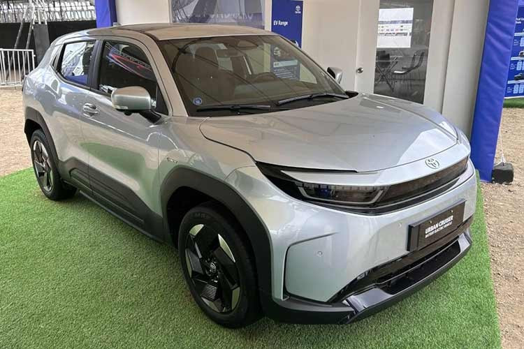 Với mức giá công bố cùng những trang bị ban đầu, Toyota Urban Cruiser được xem là bước đi quan trọng của Toyota trong chiến lược mở rộng danh mục xe điện tại Đông Nam Á, đồng thời hướng đến nhóm khách hàng đang tìm kiếm một mẫu SUV điện thực dụng cho nhu cầu di chuyển hàng ngày.