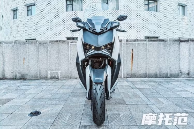 Với những ưu điểm nổi bật, RKM XMAX300 2026 chắc chắn sẽ là một lựa chọn đáng cân nhắc cho người tiêu dùng trong phân khúc xe tay ga cỡ lớn tại Trung Quốc.