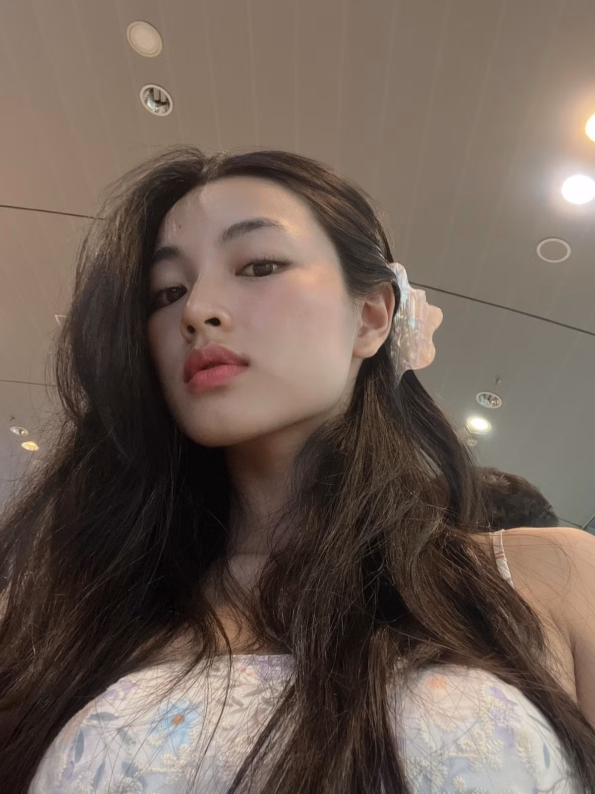 Lan Thy từng chia sẻ về đam mê diễn xuất: "Tôi đã quyết định bảo lưu việc học để theo đuổi đam mê nghệ thuật bởi tôi thích làm việc tự do, thoải mái. Và mình cứ thử khi có cơ hội thôi".