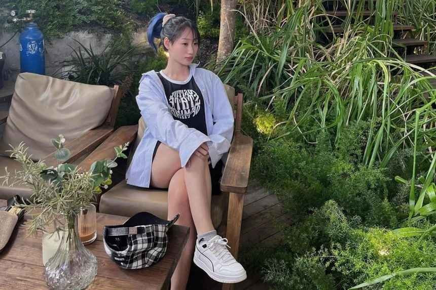 Hình ảnh trẻ trung của Phương Nhi trên trang cá nhân được netizen 'thả tim' không ngớt.