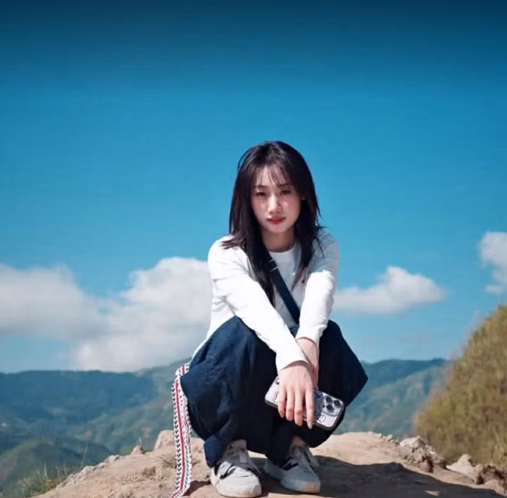 Đáng chú ý, thành tích này càng trở nên giá trị khi nữ VĐV dù chịu đau ở cổ và cánh tay nhưng vẫn quyết tâm thi đấu trọn vẹn cả ba nội dung.