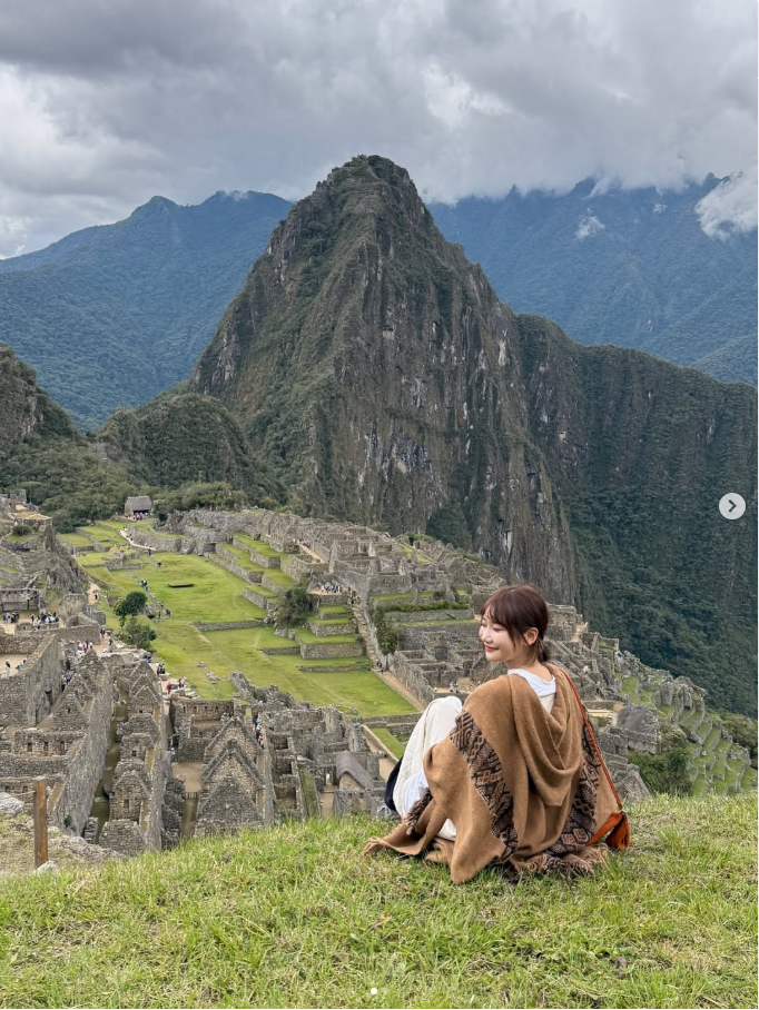 Với các streamer, influencer, việc cân bằng giữa thu hút sự chú ý và giữ hình ảnh chuyên nghiệp ngày càng trở nên khó khăn, đặc biệt khi mọi động thái đều có thể bị phóng đại và mổ xẻ dưới con mắt của cộng đồng mạng.